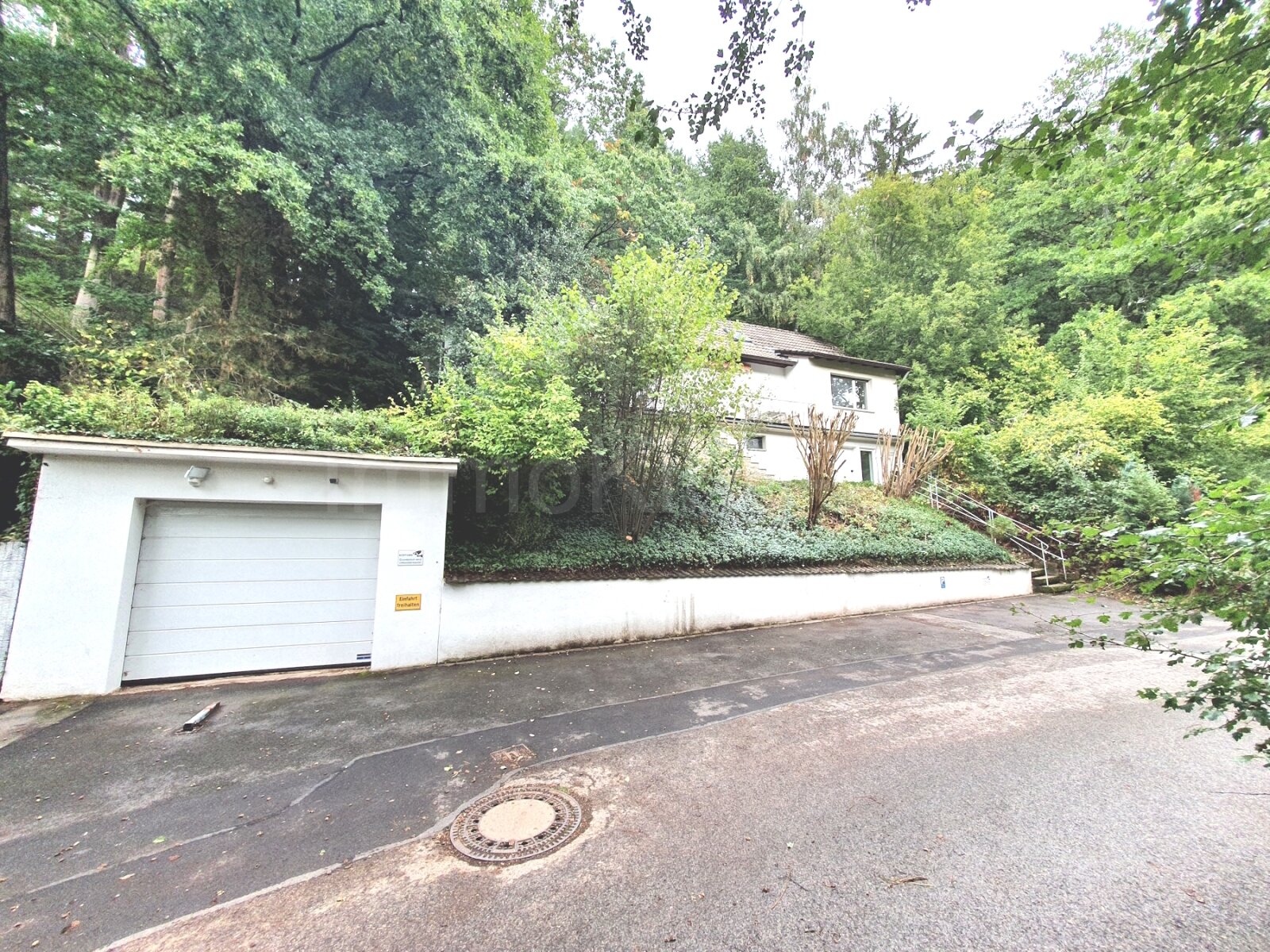 ++ BESONDERES EINFAMILIENHAUS + SONNENTERRASSE + GARTEN IN TRAUMLAGE!! ++