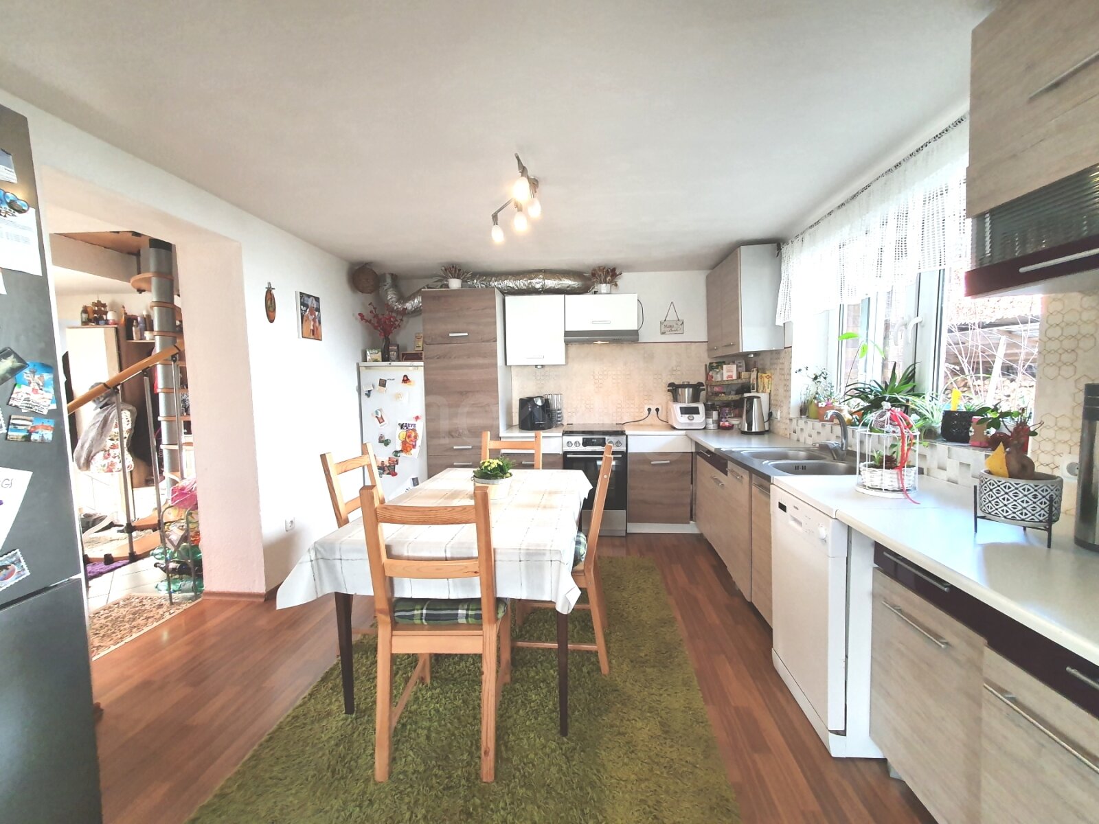 ++ FREISTEHENDES 1-2 FAMILIENHAUS + SONNENTERRASSEN + GARTEN IN GUTER LAGE!! ++