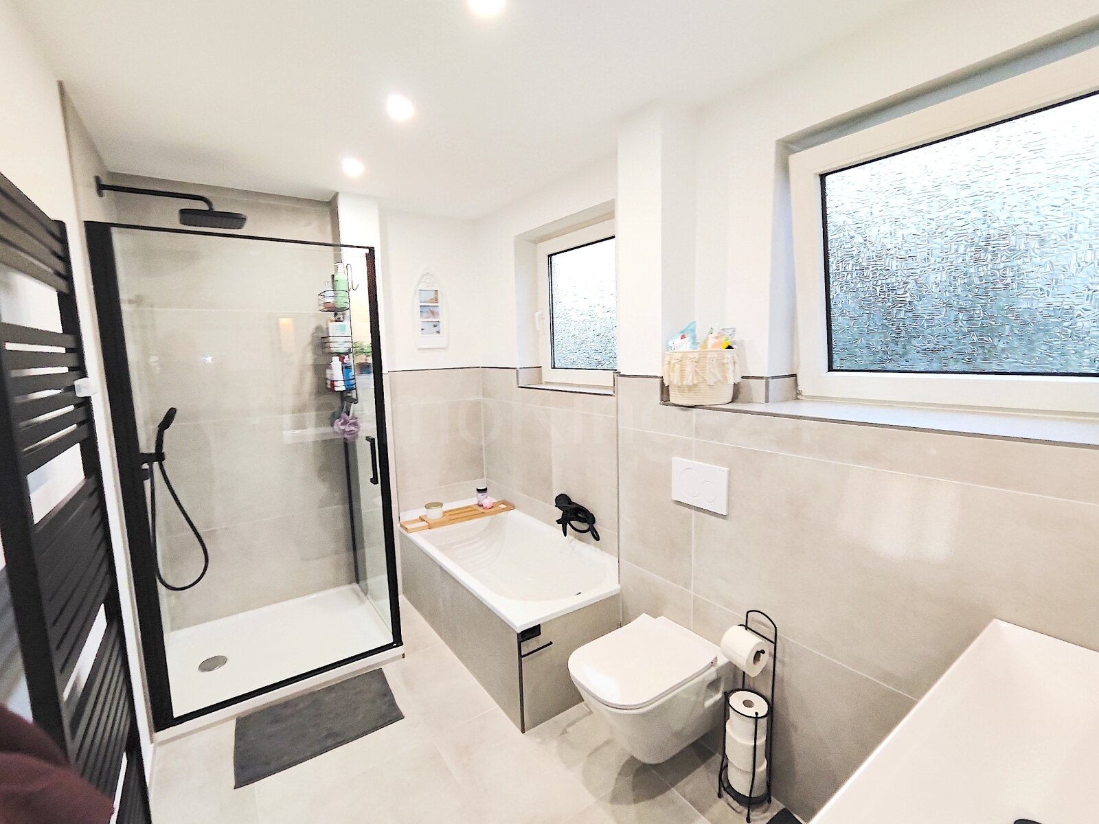 ++ NEUWERTIGE EIGENTUMSWOHNUNG IN TOP ZUSTAND! ++ INKL. SONNENBALKON ++