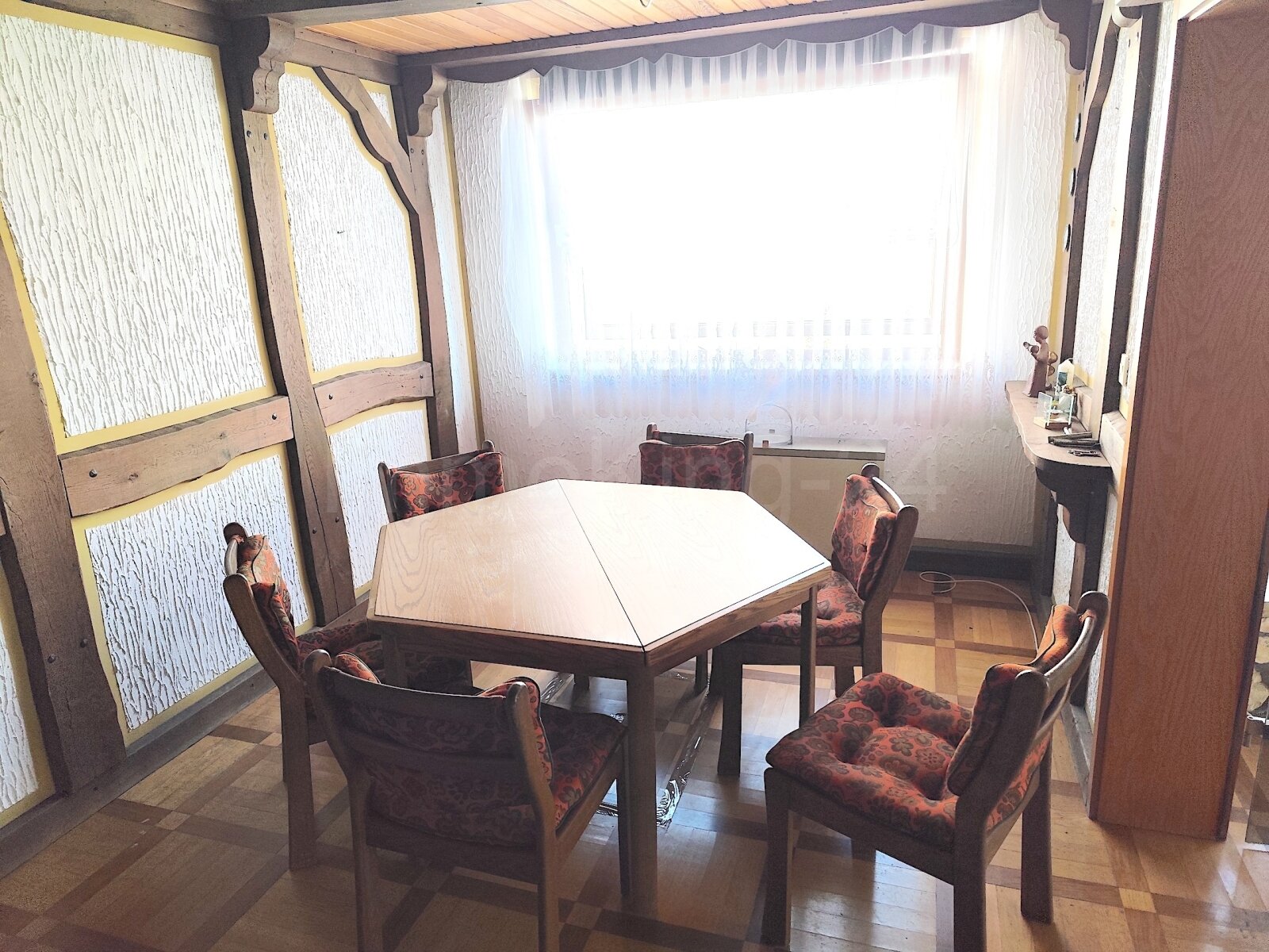 FREISTEHENDES EIN-ZWEIFAMILIENHAUS INKL. BAULAND ++ 