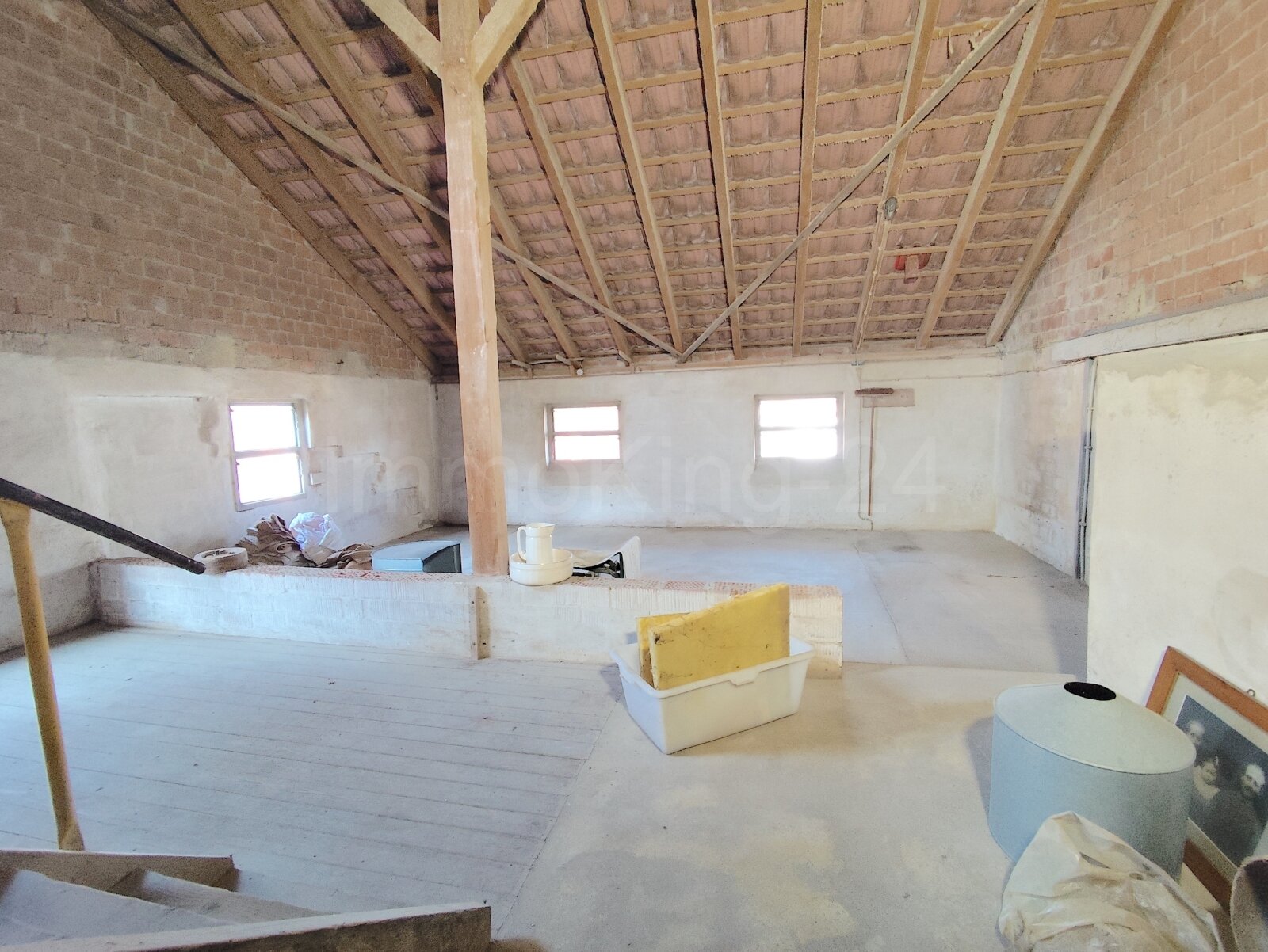 EINMALIGE GELEGENHEIT! MASSIVES HAUS INKL. SCHEUNE UND VIELEM MEHR!!