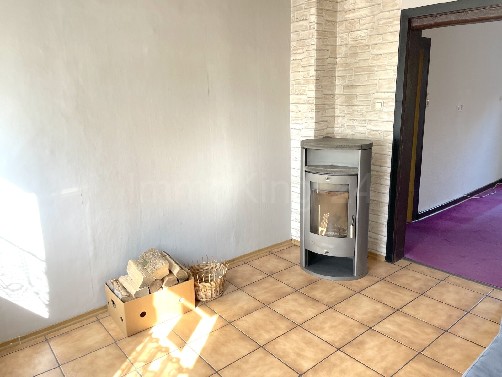 ++ EIN- ZWEIFAMILIENHAUS MIT GROSSEM POTENTIAL!! ++