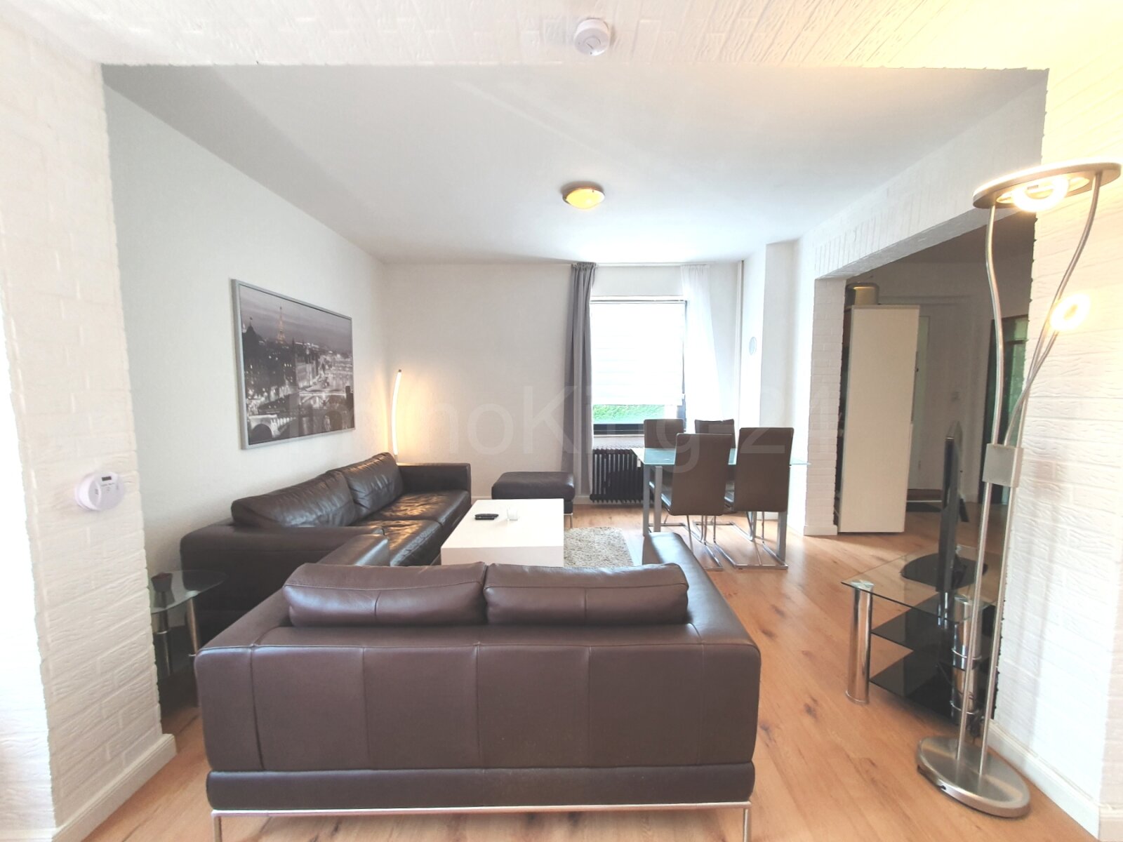 ++ HOCHWERTIGES DREIFAMILIENHAUS + DOPPELGARAGE + GARTEN IN GUTER LAGE!! ++