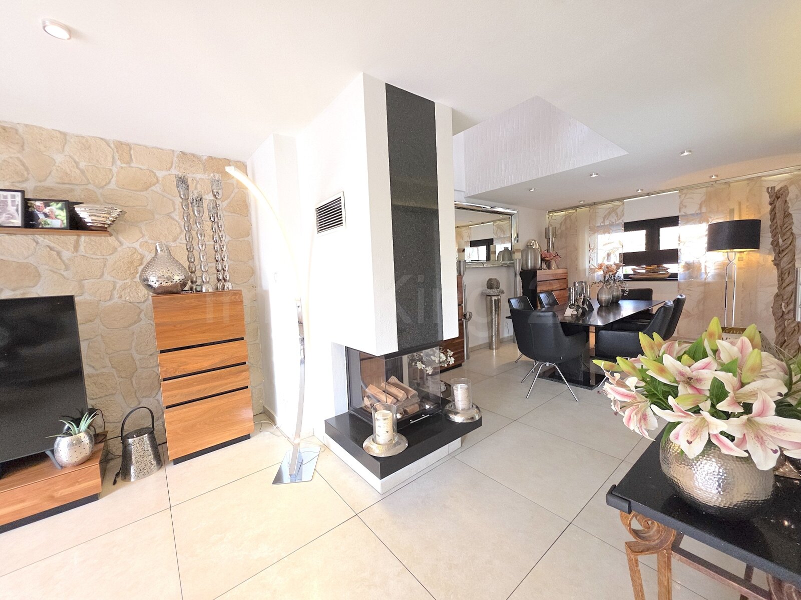 ++ MODERNES UND HOCHWERTIGES EINFAMILIENHAUS IN TOP WOHNLAGE VON MARIAWEILER!! ++