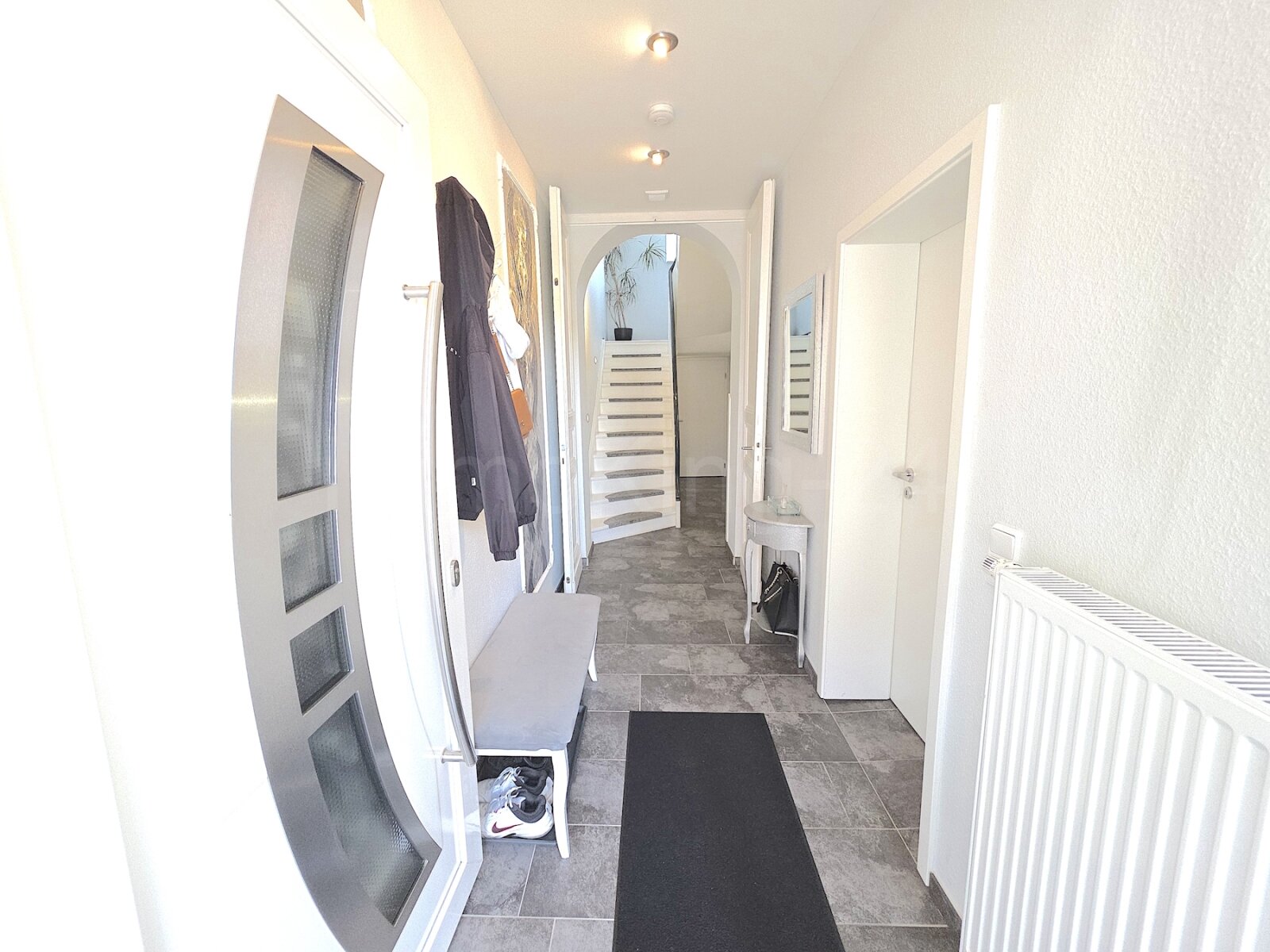 ++ MODERNISIERTE HOFANLAGE + IDEAL FÜR TIERLIEBHABER + STALLUNGEN + WEIDEFLÄCHE!!! ++