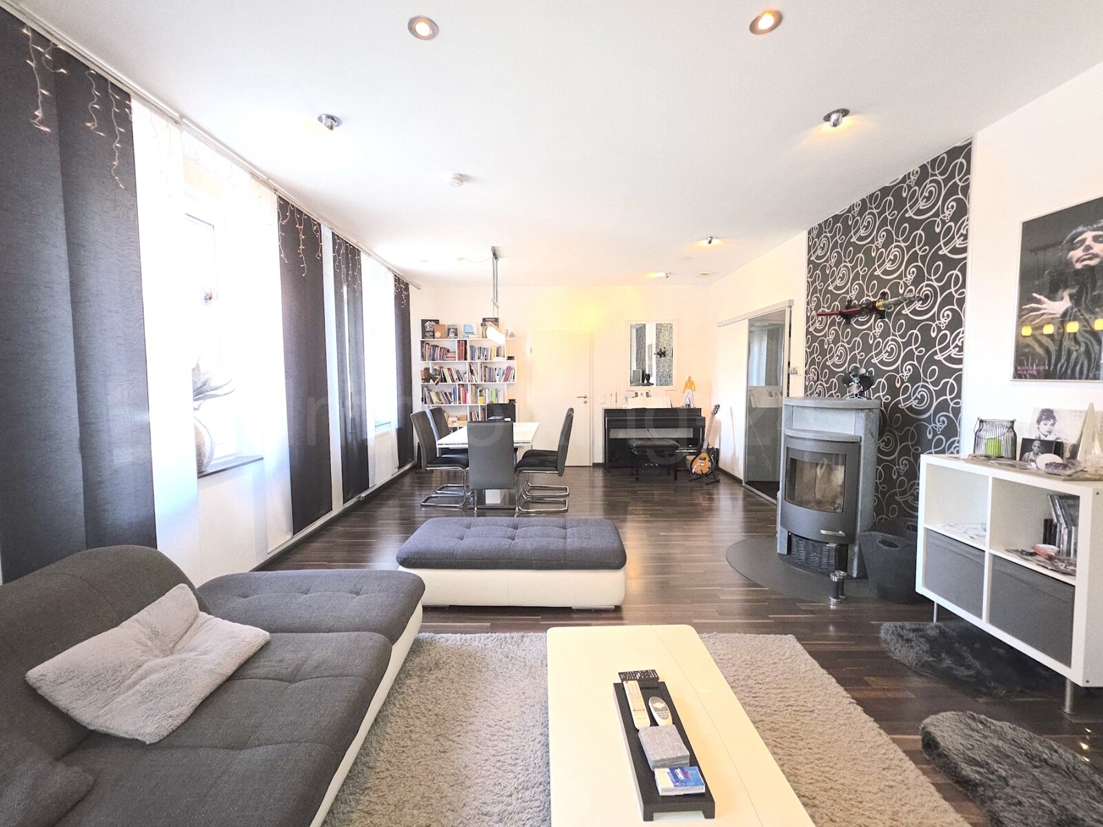 ++ MODERNISIERTE HOFANLAGE + IDEAL FÜR TIERLIEBHABER + STALLUNGEN + WEIDEFLÄCHE!!! ++