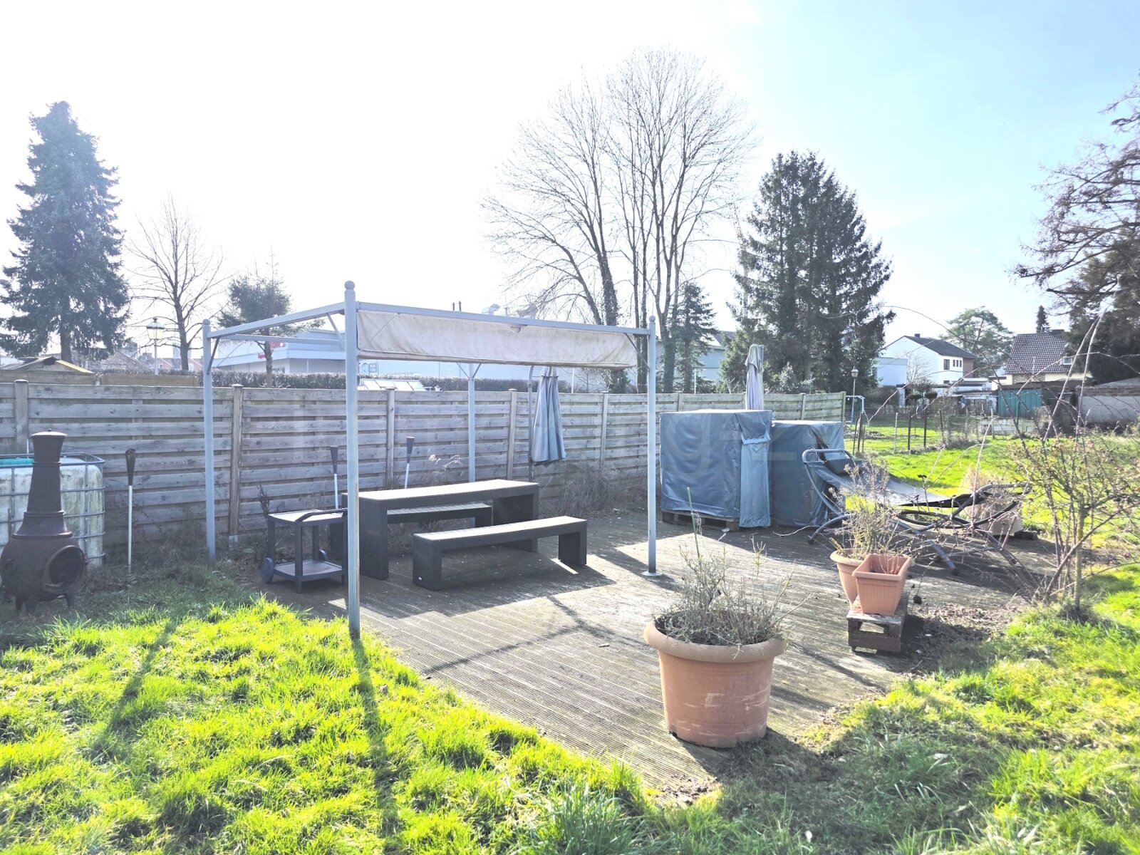 ++ MODERNISIERTE HOFANLAGE + IDEAL FÜR TIERLIEBHABER + STALLUNGEN + WEIDEFLÄCHE!!! ++