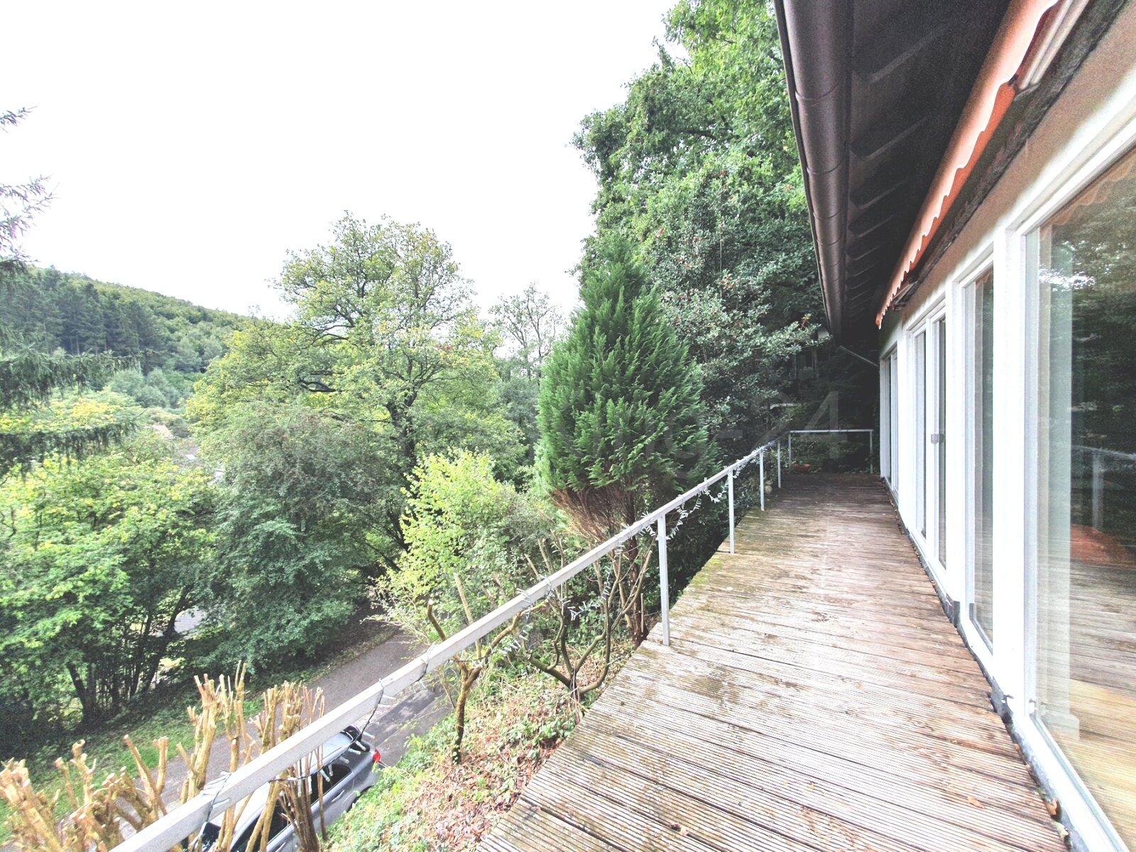 ++ BESONDERES EINFAMILIENHAUS + SONNENTERRASSE + GARTEN IN TRAUMLAGE!! ++