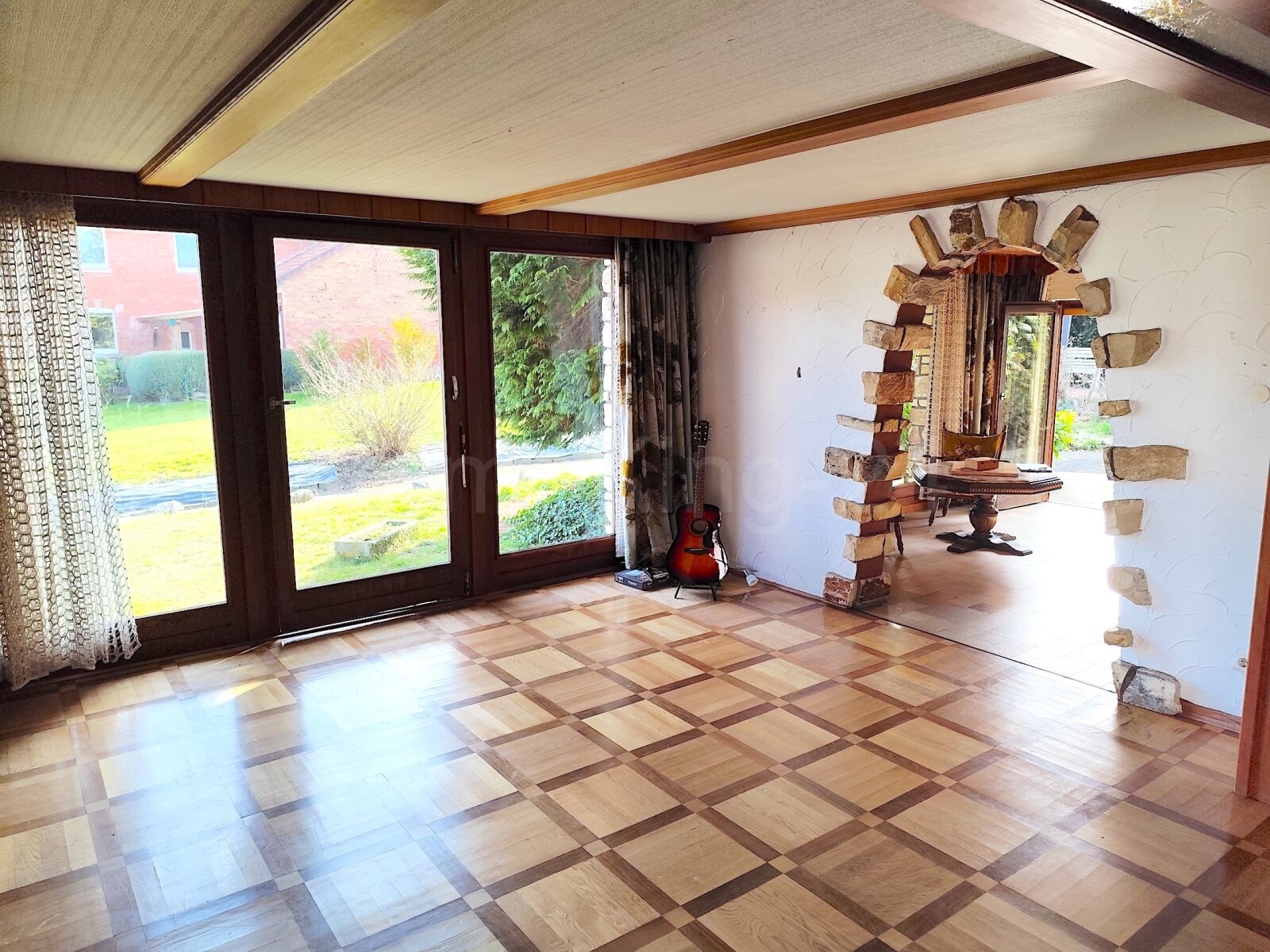 HOCHWERTIGES HAUS MIT VIELEN MÖGLICHKEITEN! ++ PFERDEWIESEN UND BAULAND INKLUSIVE!