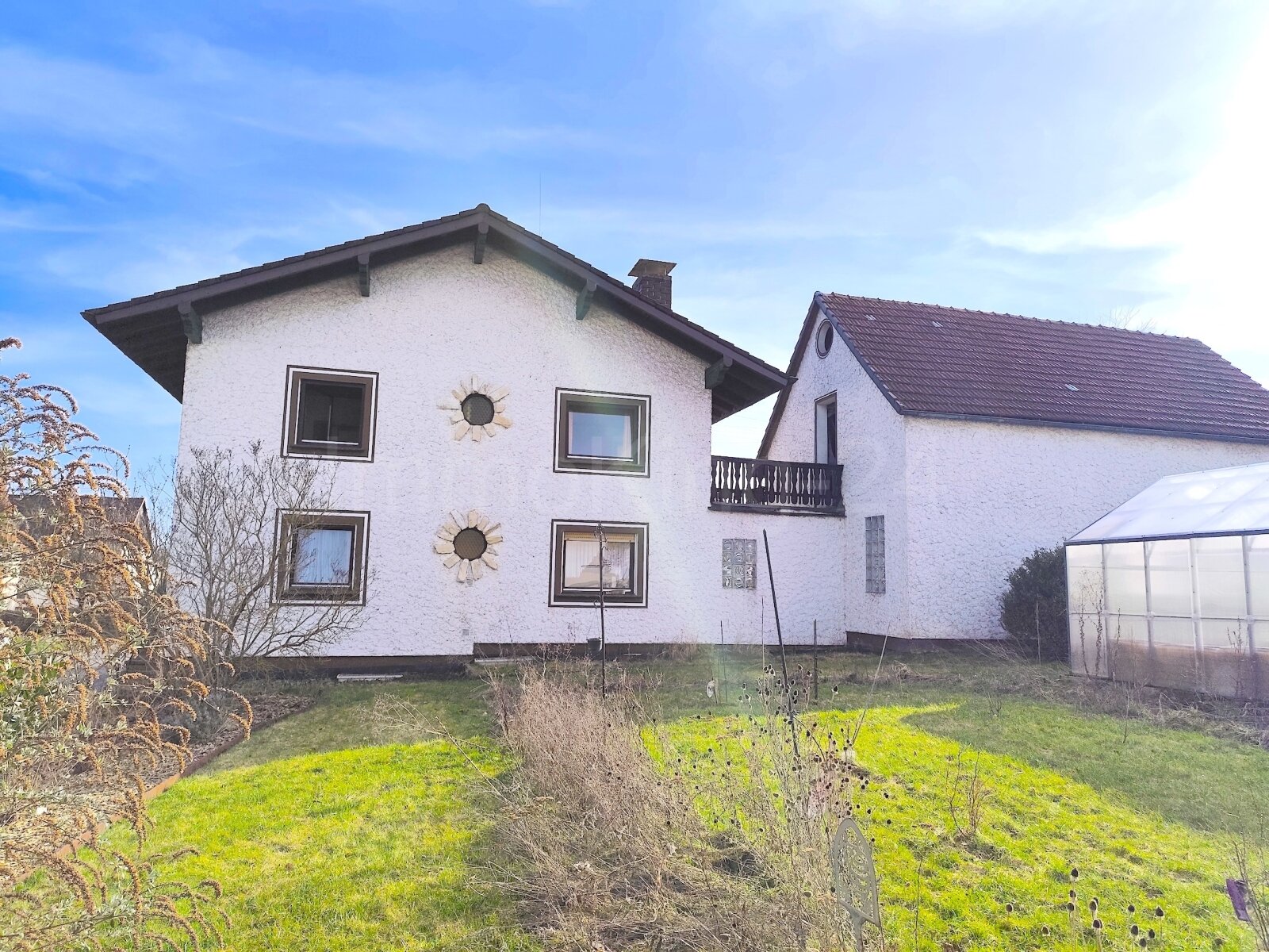 HOCHWERTIGES HAUS MIT VIELEN MÖGLICHKEITEN! ++ PFERDEWIESEN UND BAULAND INKLUSIVE!