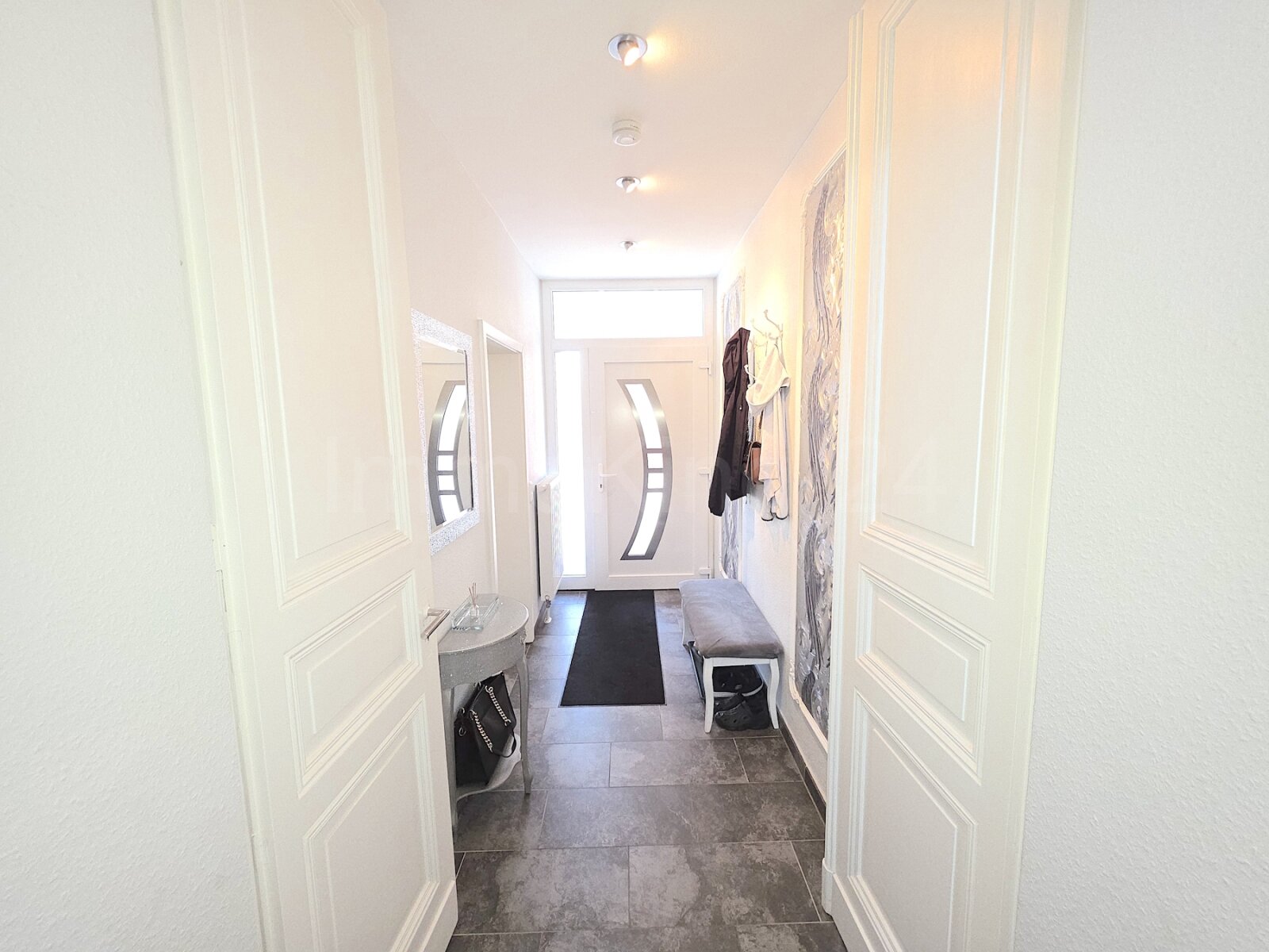 ++ IDEAL FÜR TIERLIEBHABER! MODERNISIERTE HOFANLAGE + STALLUNGEN + WEIDEFLÄCHE!!! ++
