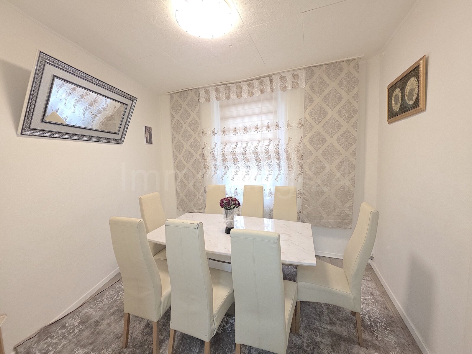 ++ MODERNISIERTES EINFAMILIENHAUS + ÜBERDACHTE TERRASSE IN GUTER LAGE!! ++