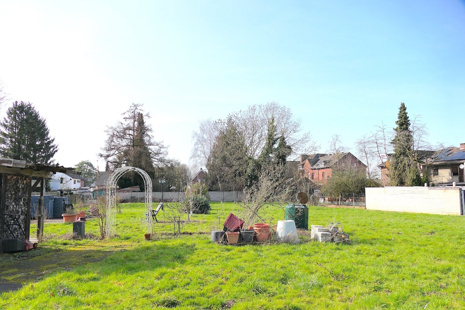 ++ MODERNISIERTE HOFANLAGE + SCHEUNE + STALLUNGEN + GROSSER GARTEN!! ++