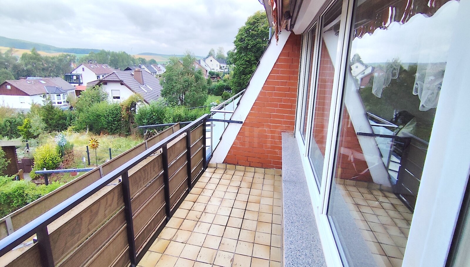 SOLIDES EINFAMILIENHAUS IN GUTER LAGE! ++ TRAUMAUSSICHT INKLUSIVE! ++