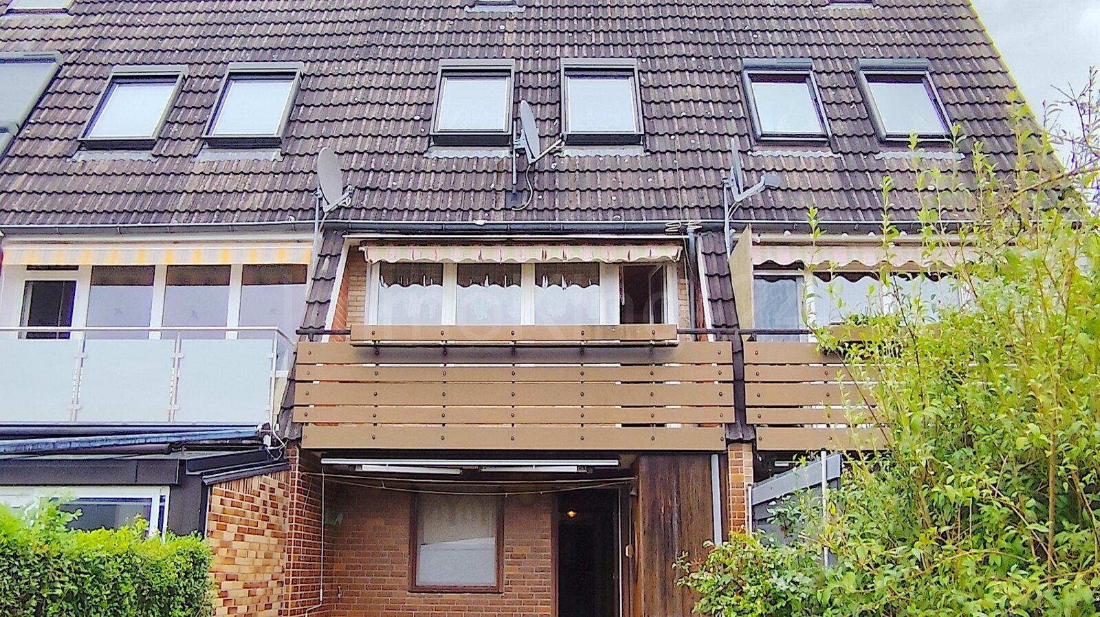 SOLIDES EINFAMILIENHAUS IN GUTER LAGE! ++ TRAUMAUSSICHT INKLUSIVE! ++