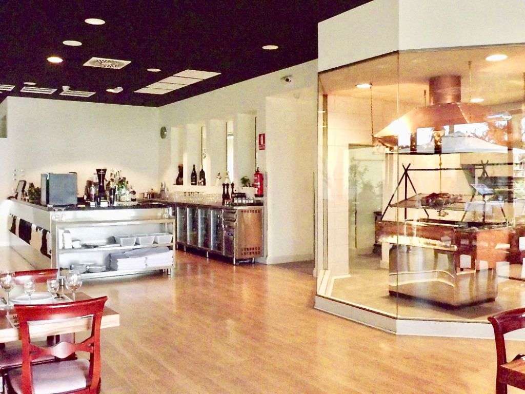 TENERIFFA: ++ NEUBAU UND WEITERES BAULAND ++ TANKSTELLE ++ RESTAURANT ++ APOTHEKE ++ CAFETERIA