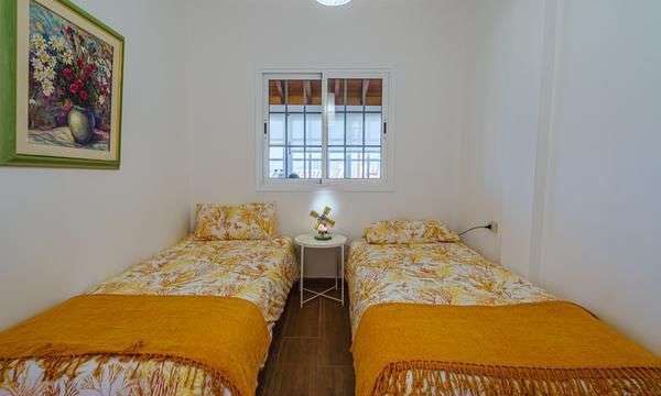 TENERIFFA - PLAYA DE LA ARENA: HOCHWERTIGES DOPPELHAUS MIT BESTER AUSSTATTUNG UND VIELEN DETAI