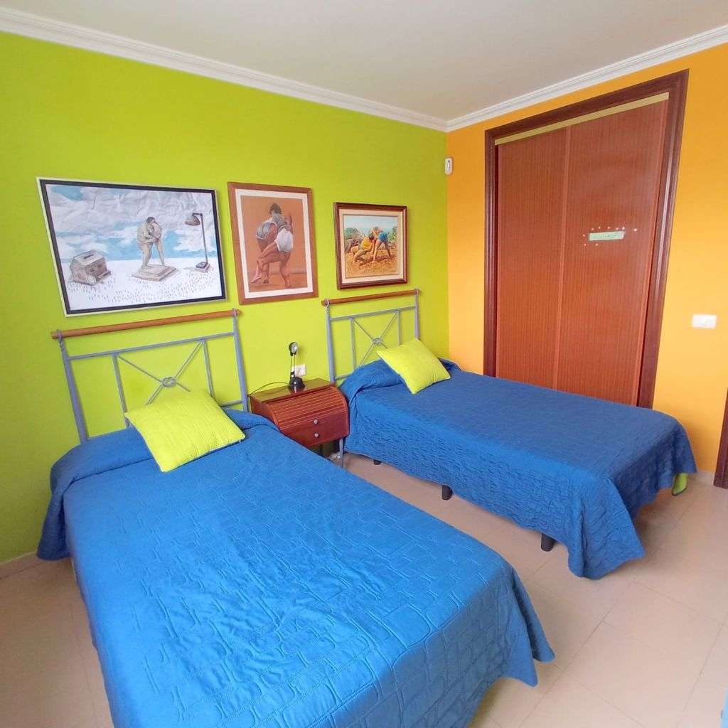 TENERIFFA-GUARGACHO: HOCHWERTIGES EINFAMILIENHAUS IN GUTER LAGE ++ INKL. EINLIEGERWOHNUNG! ++