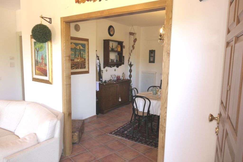 NAHE PERUGIA: ++ HOCHWERTIGES EINFAMILIENHAUS + TOP AUSSTATTUNG + TIEFGARAGE IN TRAUMLAGE! ++