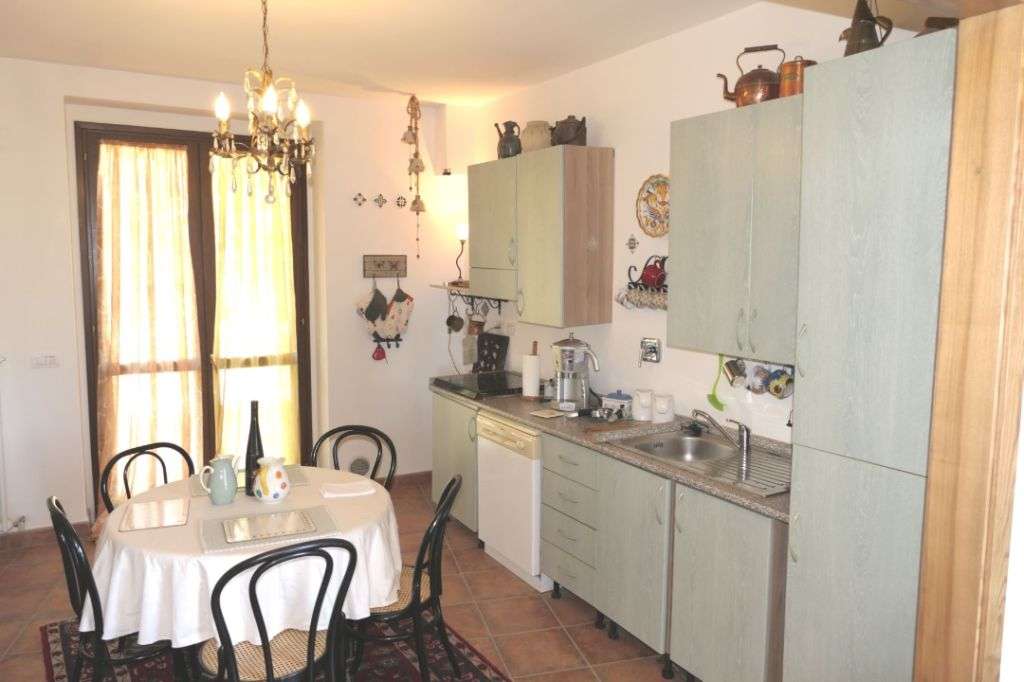 NAHE PERUGIA: ++ HOCHWERTIGES EINFAMILIENHAUS + TOP AUSSTATTUNG + TIEFGARAGE IN TRAUMLAGE! ++