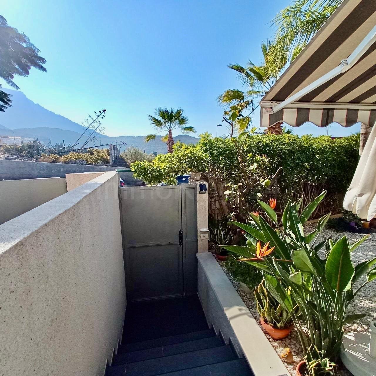 ++ TENERIFFA - ADEJE: REIHENHAUS IN SÜDAUSRICHTUNG MIT BESTER AUSSTATTUNG! ++