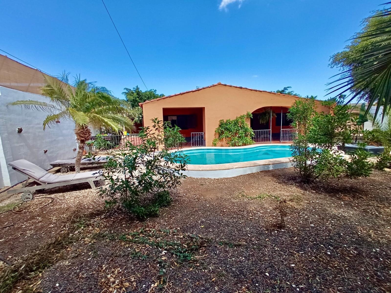 ++ TENERIFFA - LAS GALLETAS: EINFAMILIENHAUS IN GUTER LAGE MIT POOL UND VIELEN DETAILS!!