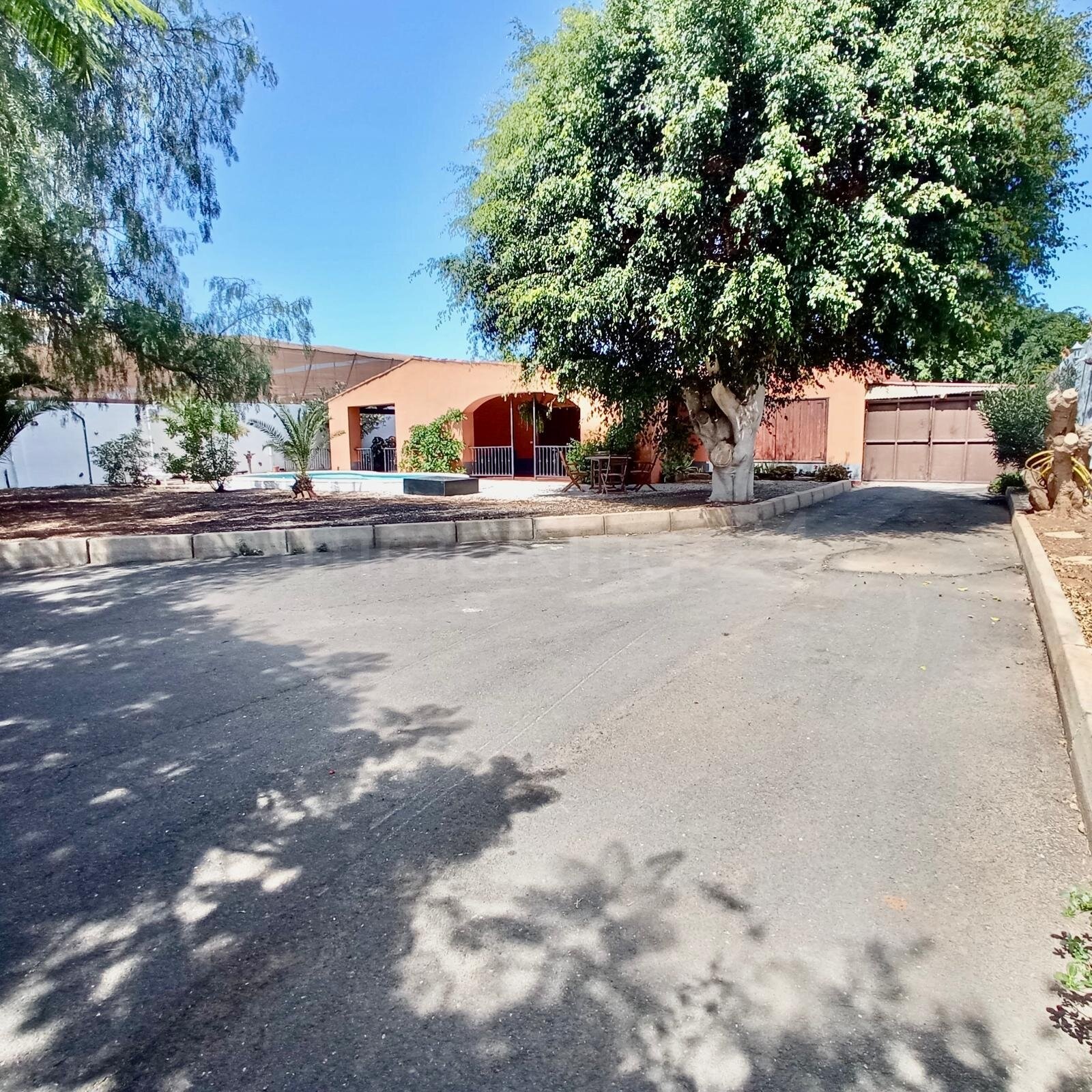 ++ TENERIFFA - LAS GALLETAS: EINFAMILIENHAUS IN GUTER LAGE MIT POOL UND VIELEN DETAILS!!