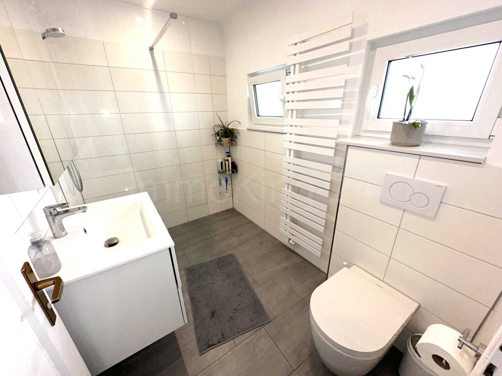 BADEZIMMER 1