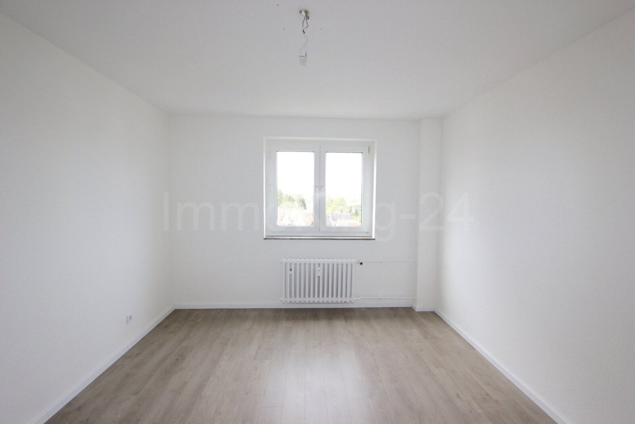SCHLAF-, KINDER ODER ARBEITSZIMMER 1 SCHLAF-, KINDER ODER ARBEITSZIMMER 1