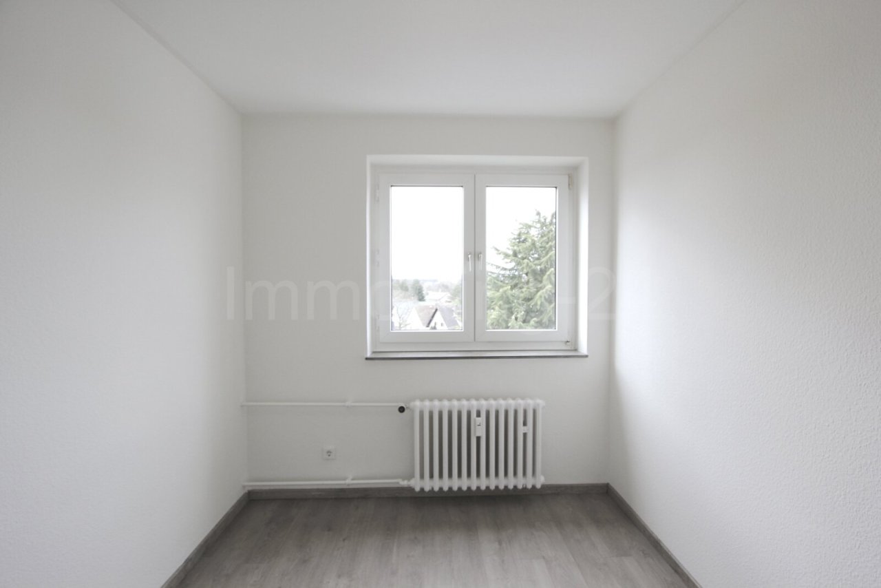 SCHLAF-, KINDER ODER ARBEITSZIMMER 2 SCHLAF-, KINDER ODER ARBEITSZIMMER 2