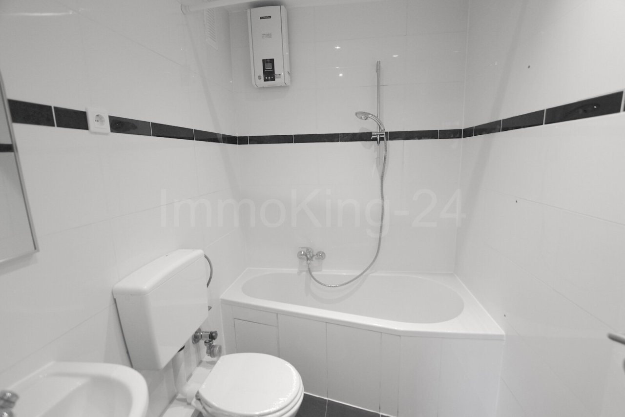 BADEZIMMER BADEZIMMER