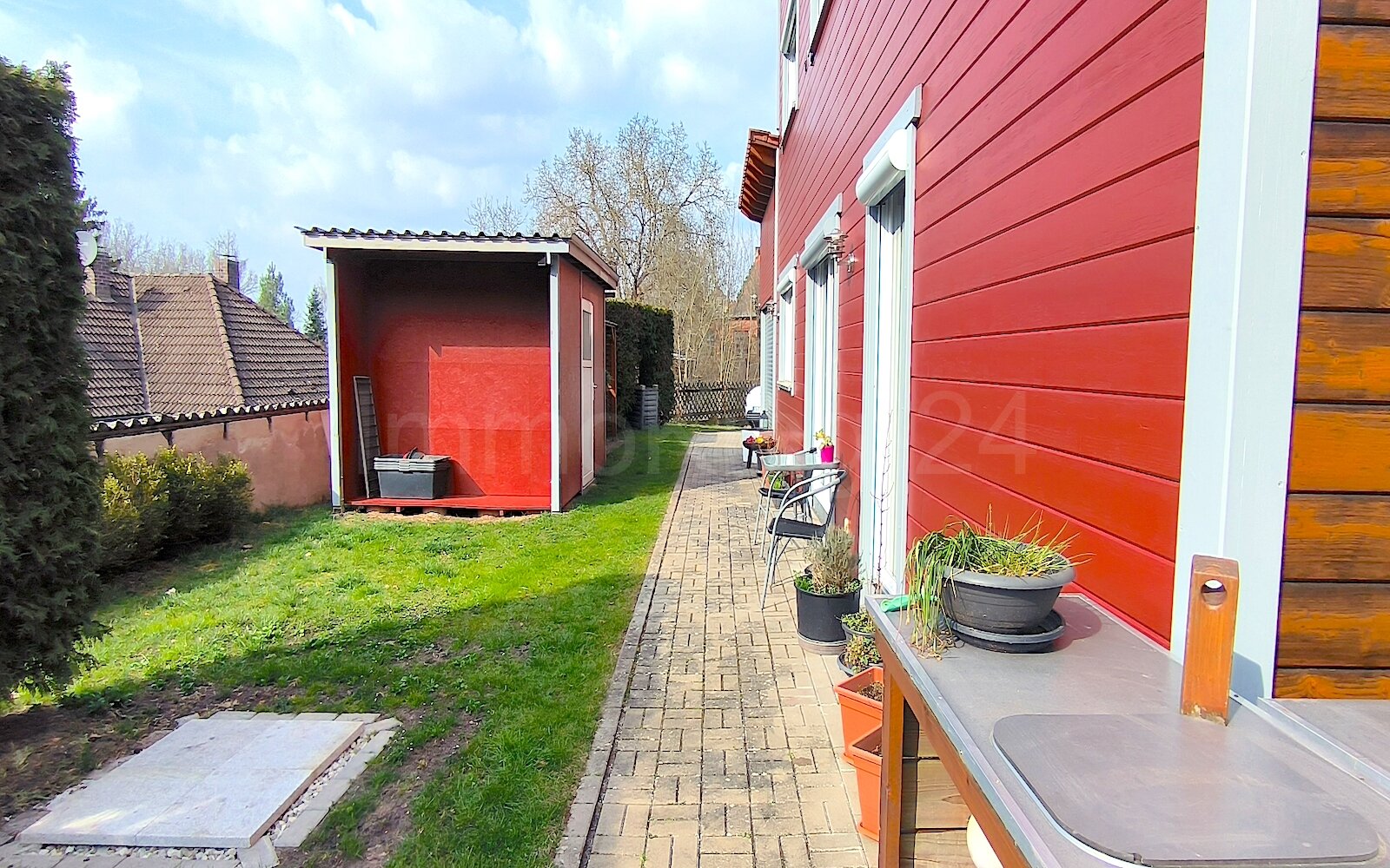 ANSICHT GARTEN