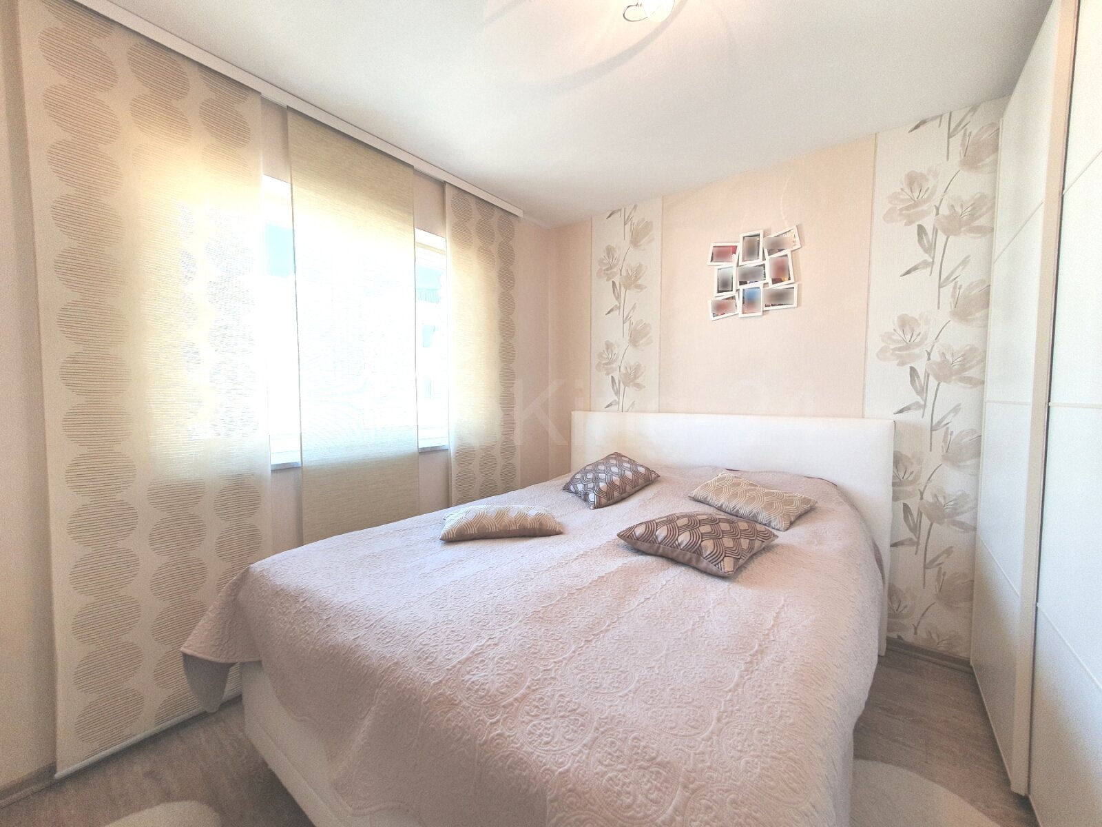 SCHLAZIMMER