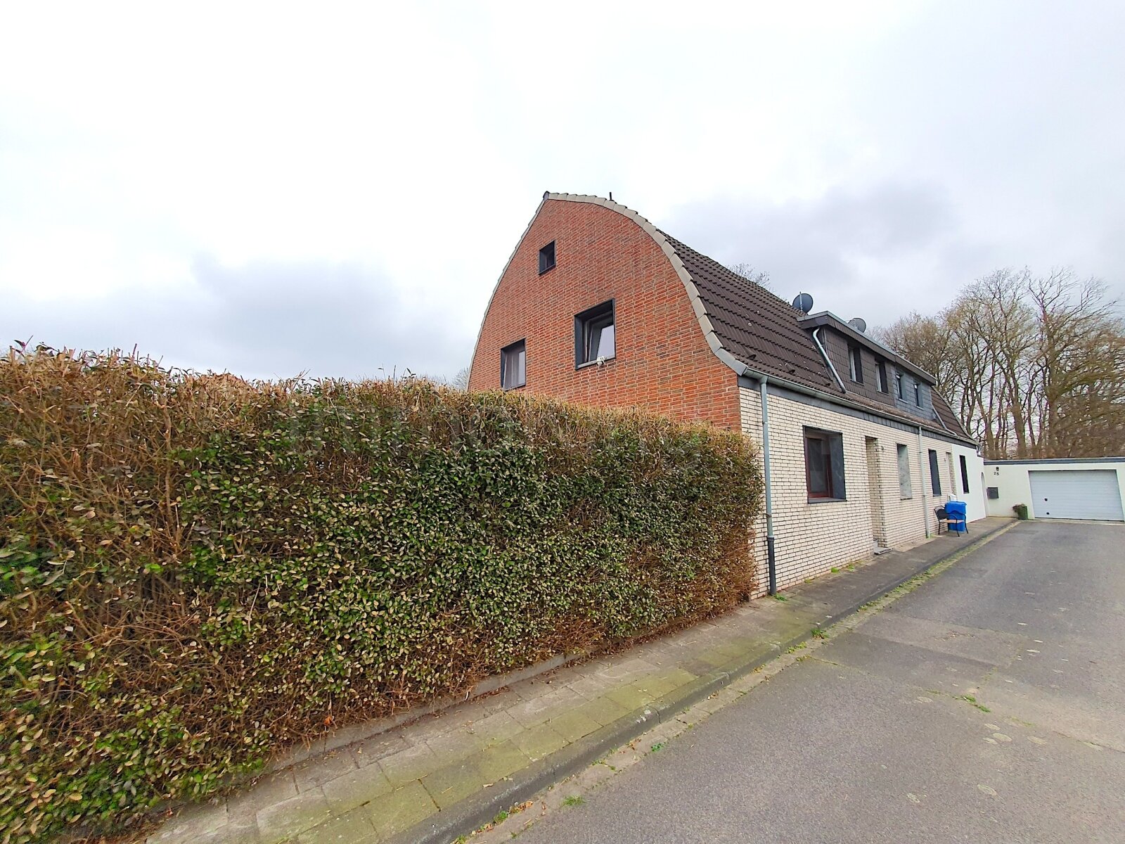 HAUS - ANSICHT