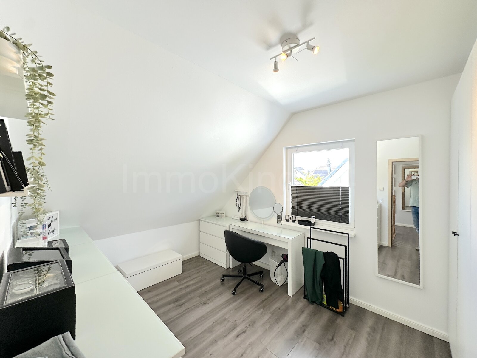 Schlafzimmer 2