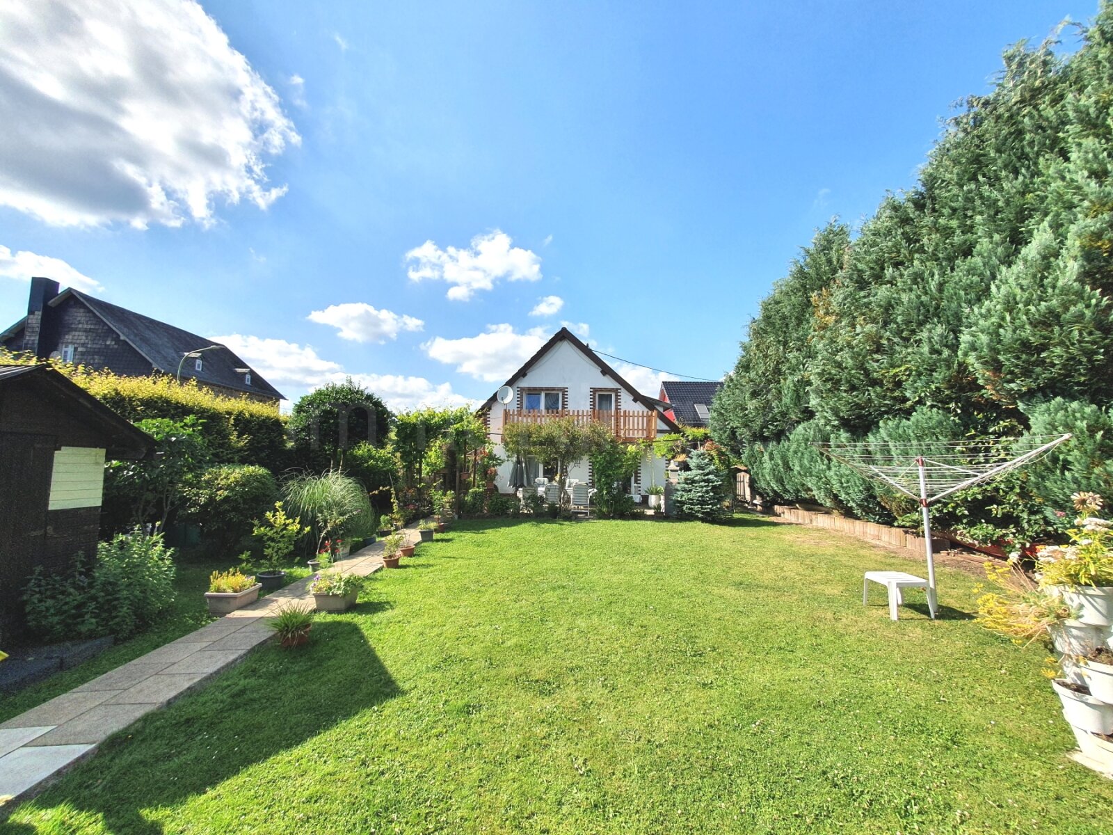 GARTEN RECHTS GARTEN RECHTS