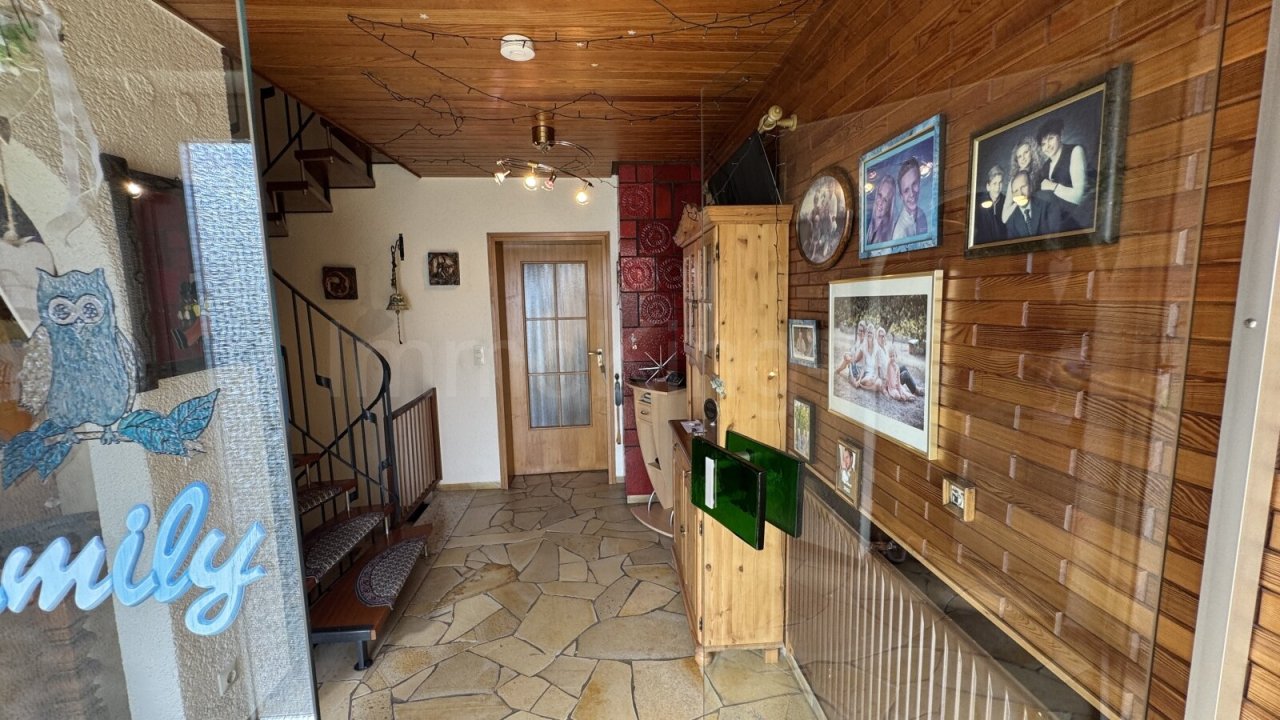 EINGANGSBEREICH HAUS 2