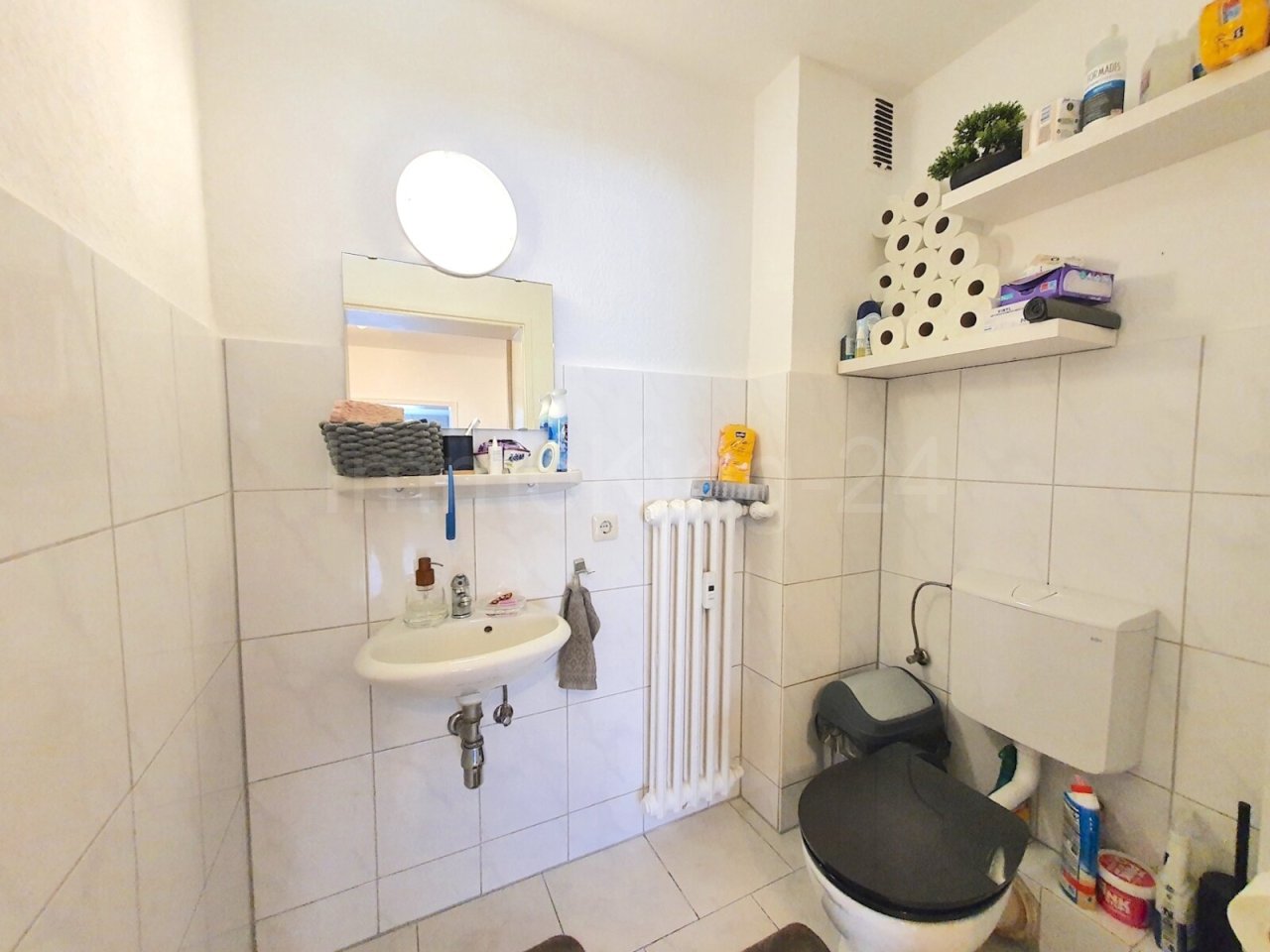 WC ERDGESCHOSS