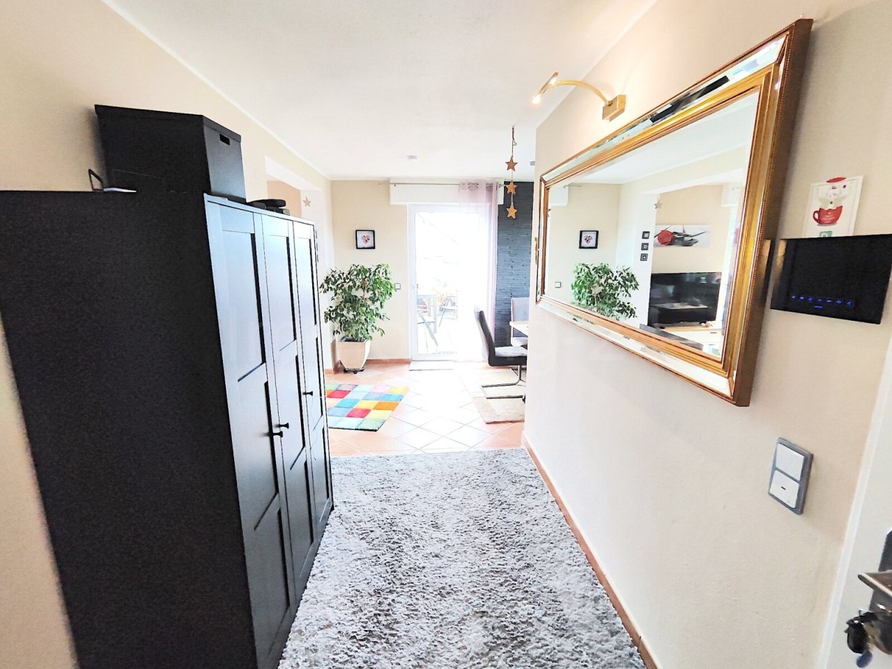 FLURBEREICH DER WOHNUNG