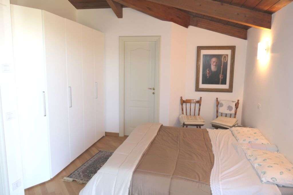 SCHALFZIMMER SCHALFZIMMER