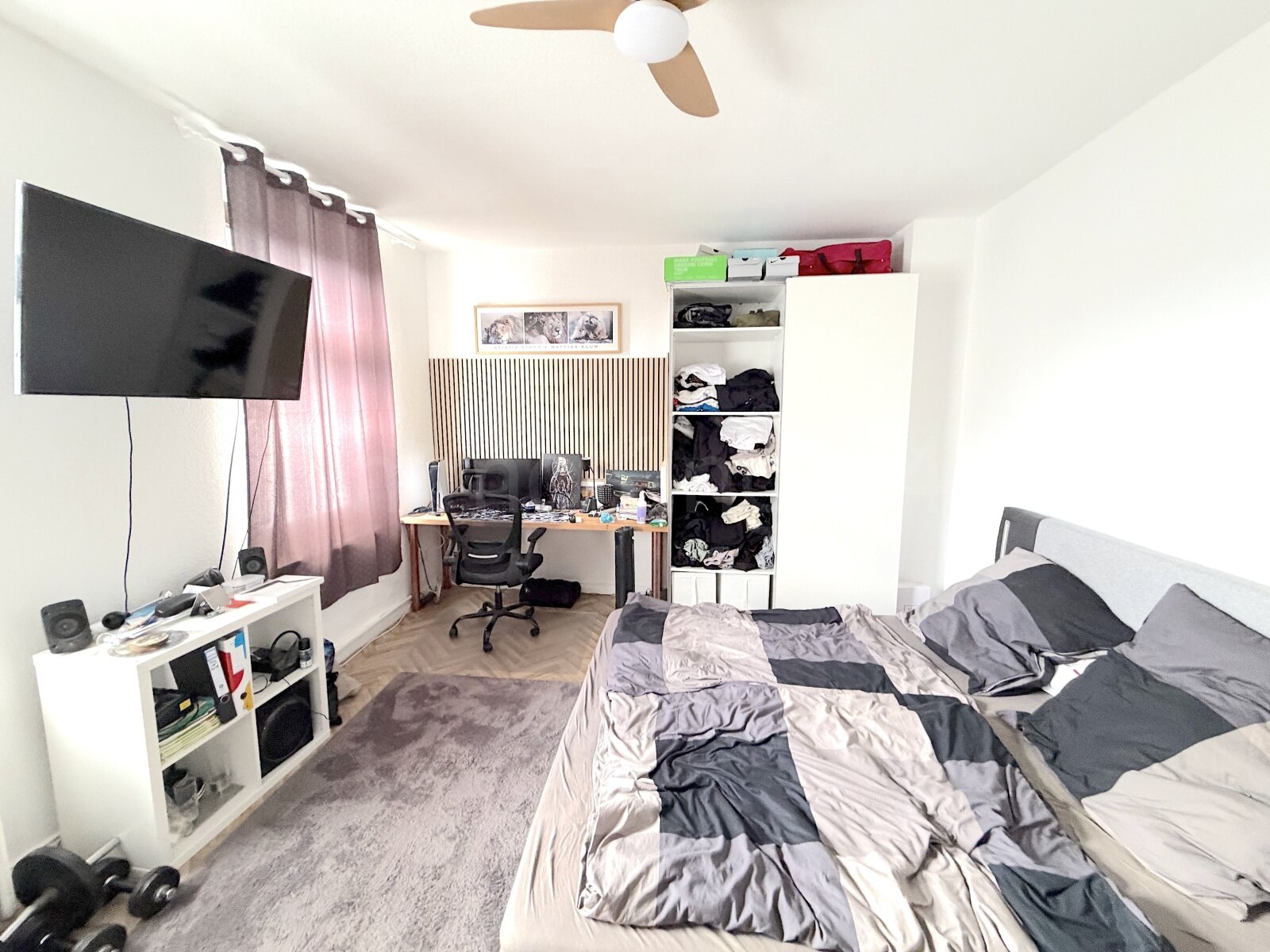 SCHLAFZIMMER