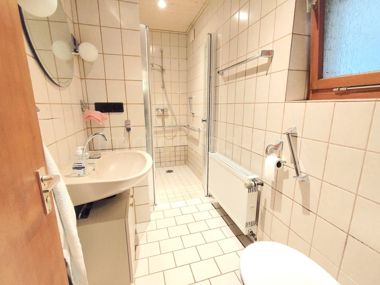 BADEZIMMER BADEZIMMER
