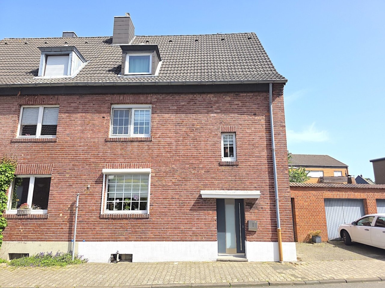 HAUS - ANSICHT