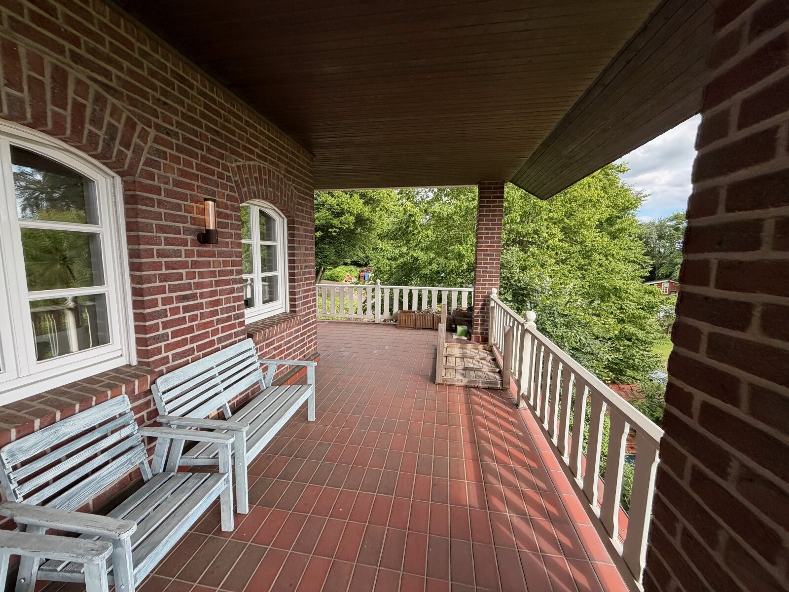 TERRASSE GROSSER BALKON
