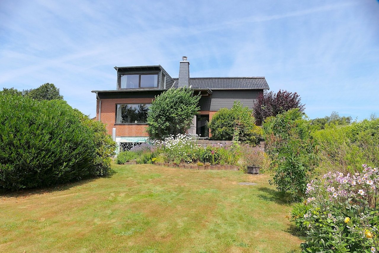 ANSICHT DES HAUSES ANSICHT DES HAUSES