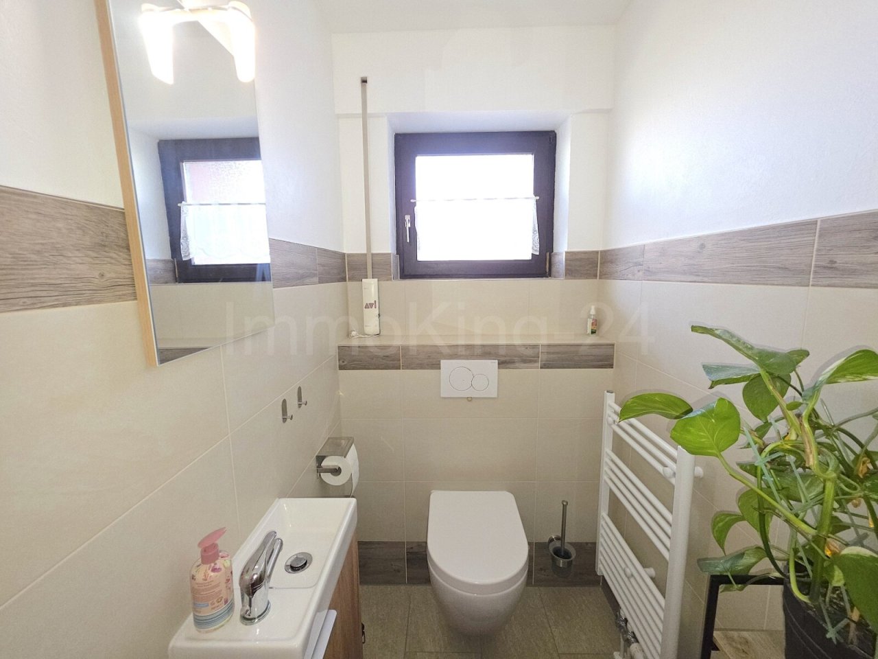 GÄSTE-WC GÄSTE-WC