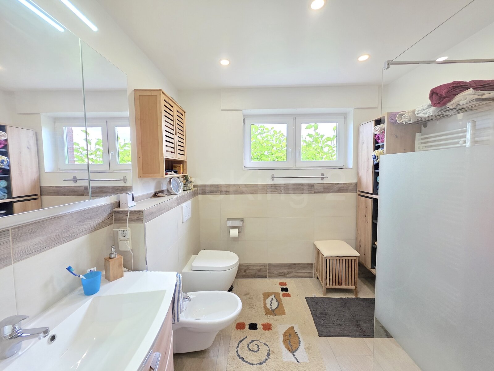 BADEZIMMER BADEZIMMER