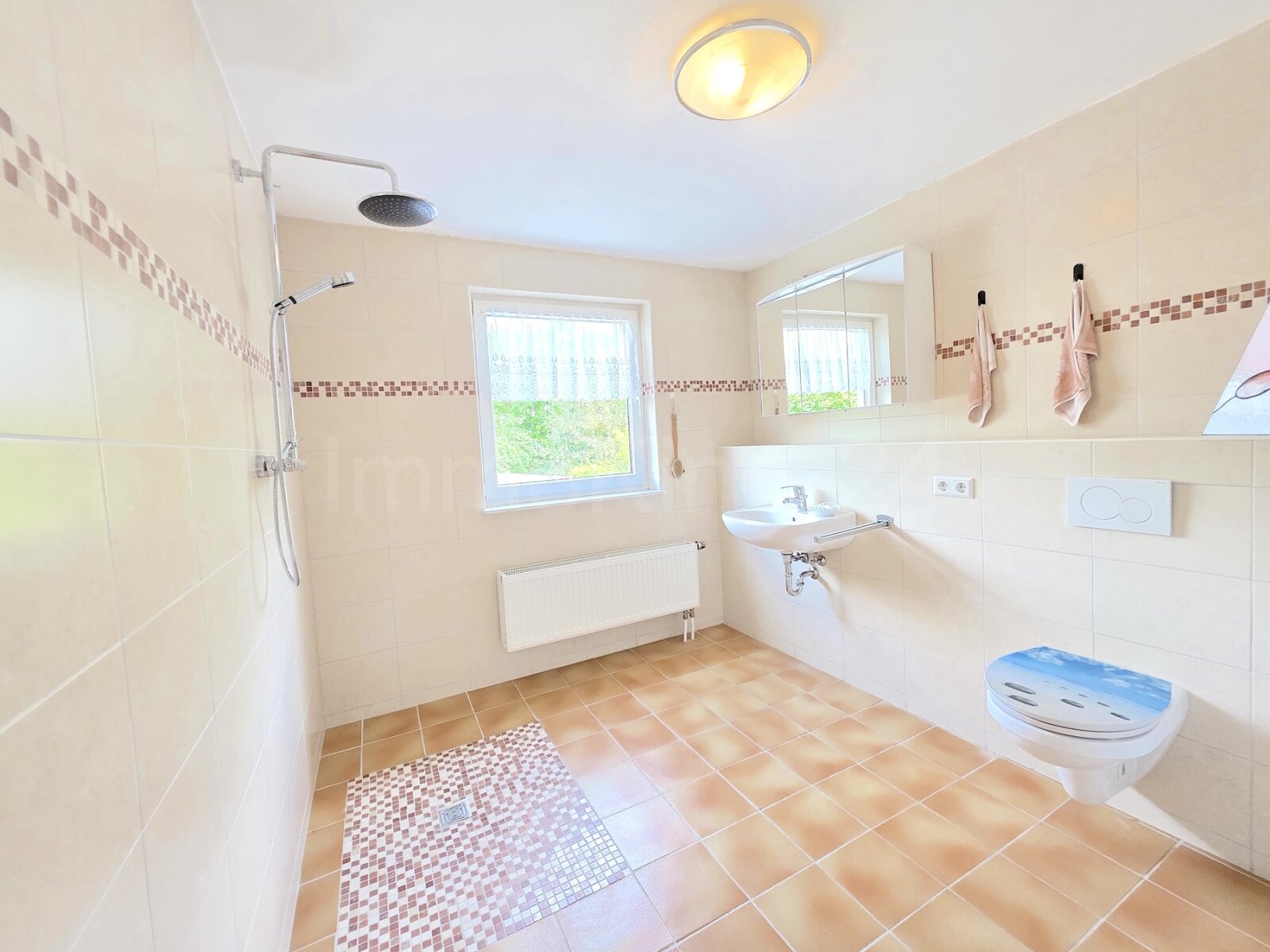 BADEZIMMER 1