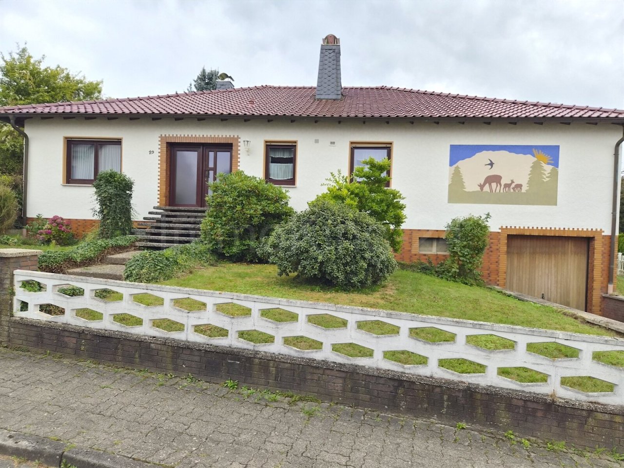 ANSICHT DES HAUSES ANSICHT DES HAUSES