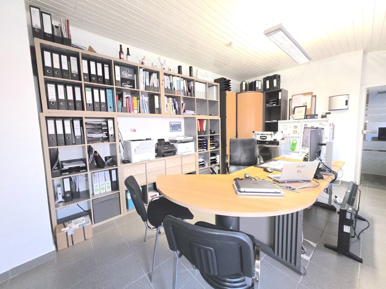BÜRO BÜRO